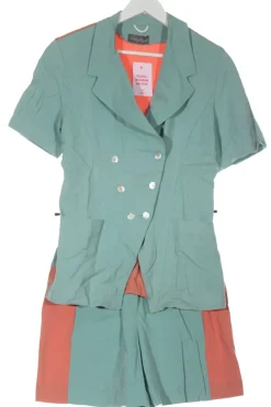 Kostüm                            Größe                38