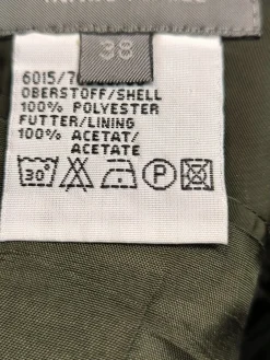 Kostüm                            Größe                38