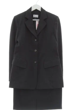 Kostüm                            Größe                38