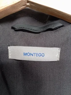 Kostüm                            Größe                40