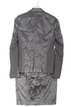 Kostüm                            Größe                34