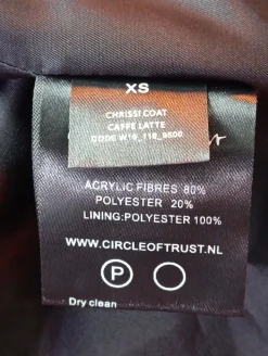 Kunstfellmantel                            Größe                34