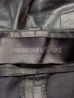 Kunstlederhose                            Größe                36