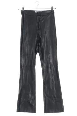 Kunstlederhose                            Größe                32