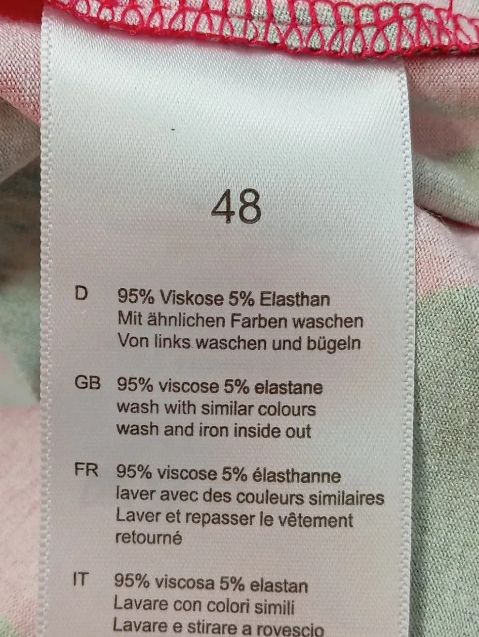 Kurzarm-Bluse Größe 48