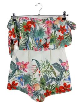 Kurzer Jumpsuit                            Größe                38