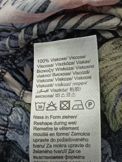 Kurzer Jumpsuit                            Größe                38