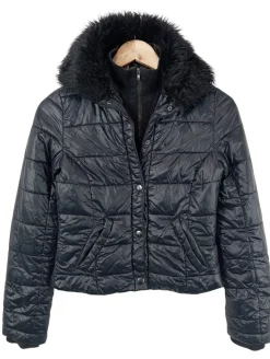 Kurzjacke                            Größe                32