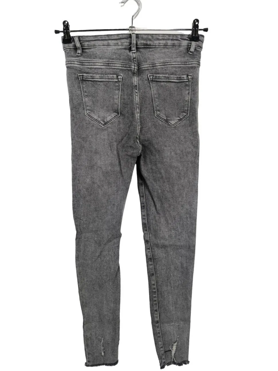 Röhrenjeans Größe 38