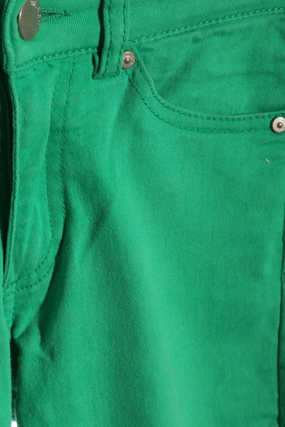 Röhrenjeans Größe 34