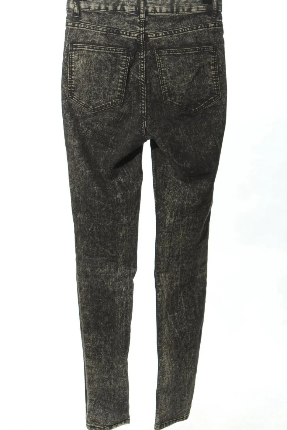 Röhrenjeans Größe 34