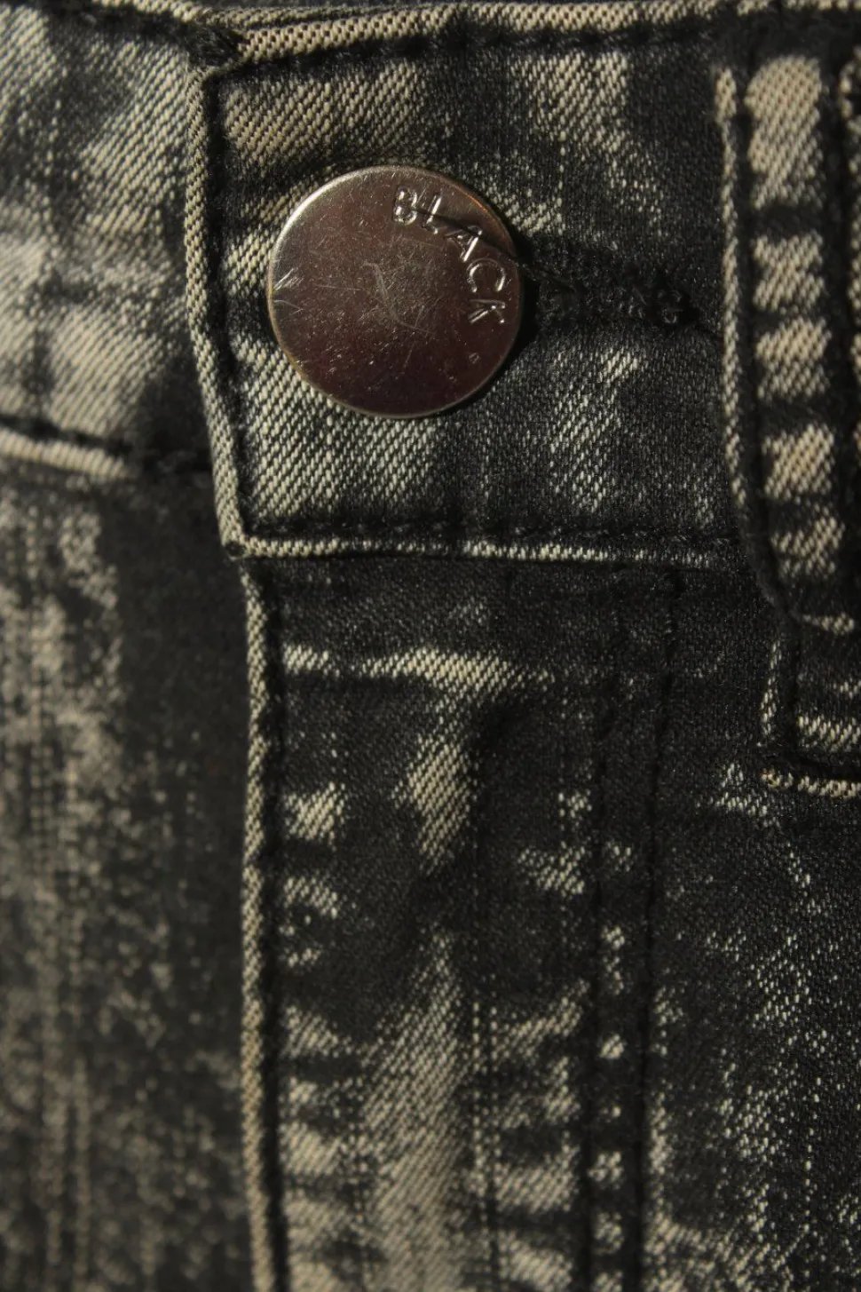 Röhrenjeans Größe 34