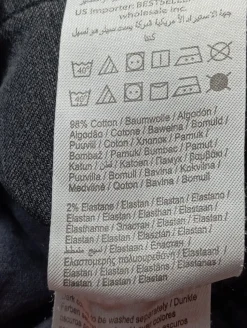 Röhrenjeans Größe 42