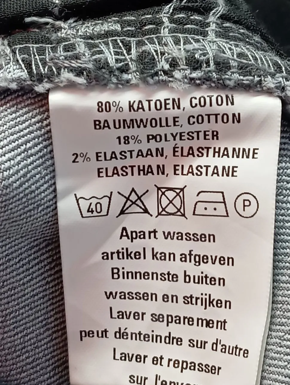 Röhrenjeans Größe 38