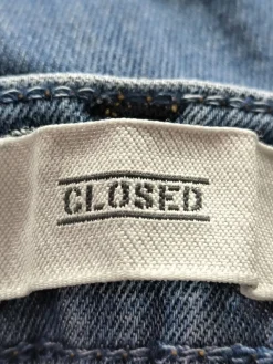 Röhrenjeans                            Größe                34