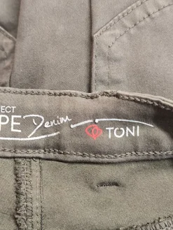 Röhrenjeans                            Größe                38