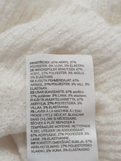 Rundhalspullover                            Größe                38