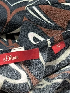 Schlupf-Bluse                            Größe                42