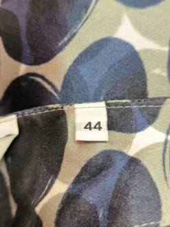 Schlupf-Bluse                            Größe                40