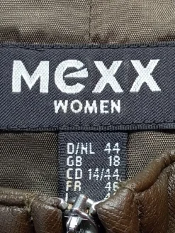 Sportweste                            Größe                44