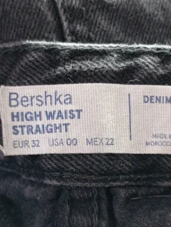 Straight-Leg Jeans                            Größe                32