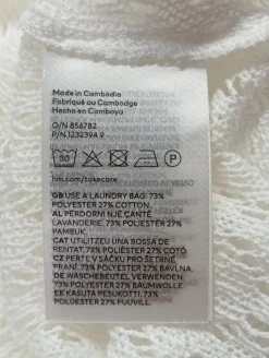 Strandbekleidung                            Größe                42