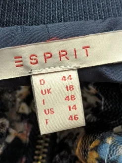 Strickjacke                            Größe                44