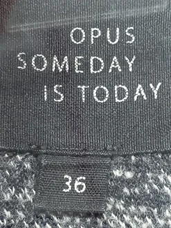 Strickkleid                            Größe                36