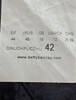 Strickkleid                            Größe                42