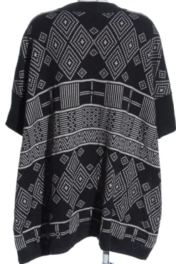 Strickponcho                            Größe                34