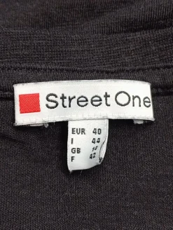 T-Shirt                            Größe                40