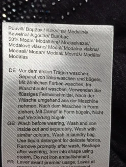 T-Shirt                            Größe                40