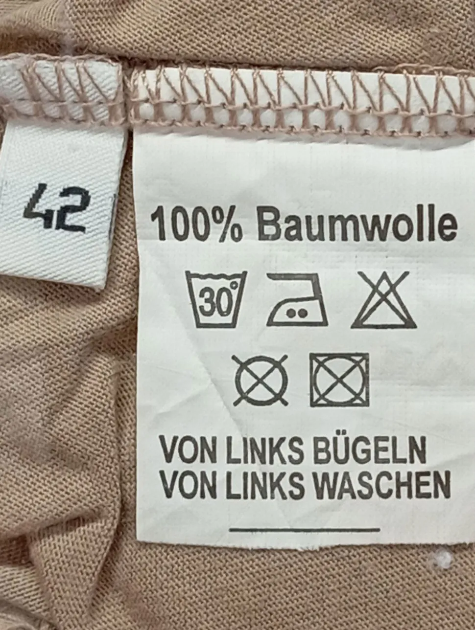 V-Ausschnitt-Shirt Größe 42