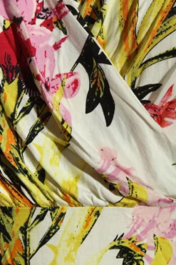 V-Ausschnitt-Shirt Größe 38